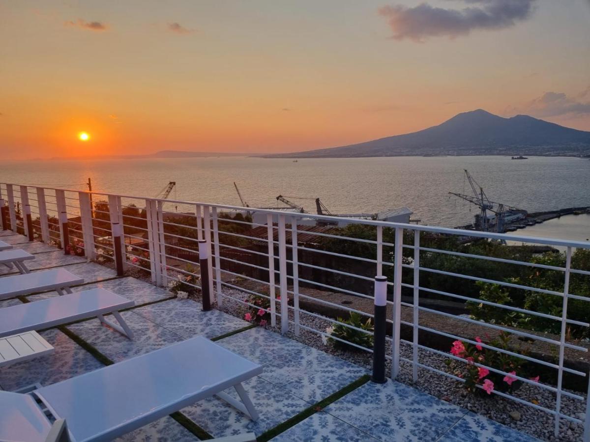 Relais Al Castello Bed & Breakfast Castellammare di Stabia Exterior photo